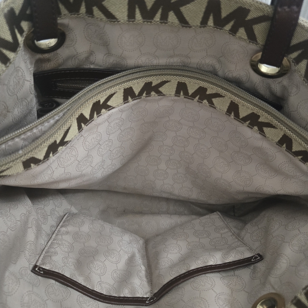 Michael Kors Brown Signature Jet Set Tote Shoulder Bag - Picture 5 of 6